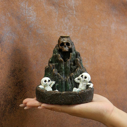 1Pc Skull Mountain Backflow Incense Burner, Includes Box of Incense Sticks and Backflow Incense Cones, Creative Home Decor for Halloween, Eye-Catching Decorative Piece